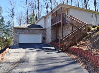 296 Summit Dr, Beckley, WV 25801
