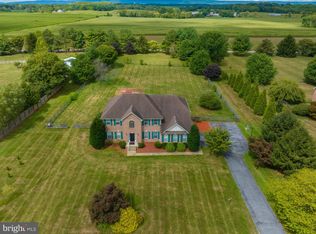 99 Quaint Swan Dale Dr, Martinsburg, WV 25404