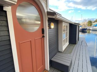 1409 NE Boat St APT 3, Seattle, WA 98105