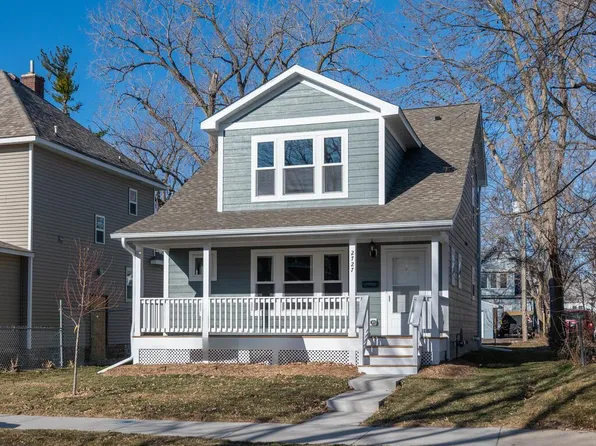 2727 Fremont Ave N, Minneapolis, MN 55411