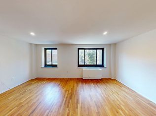 284 Mott St APT 4B, New York, NY 10012
