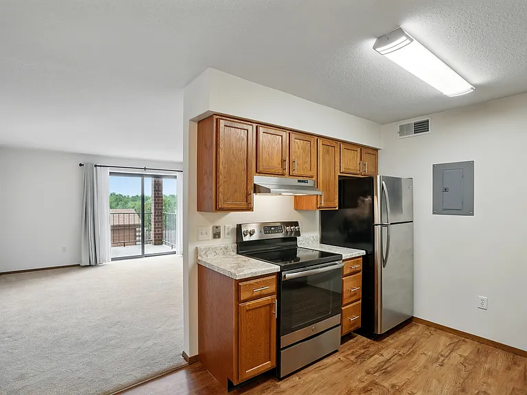 Westgate Apartments — Photo 25