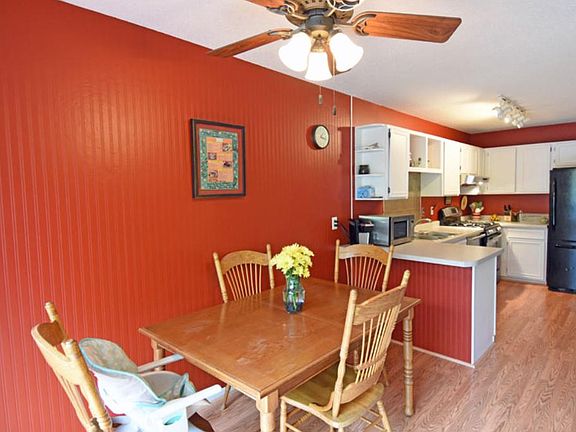 5th image of 12208 Oak Leaf Cir