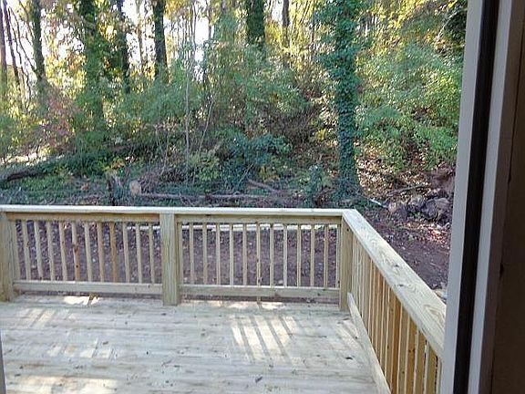 4th image of 2720 Avalon Bay Rd