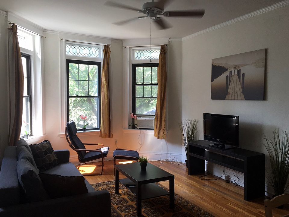 1st image of 378 Riverway APT 1