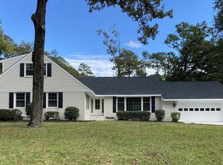 3009 Country Club Rd, Morehead City, NC 28557