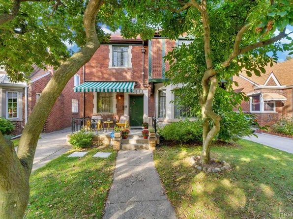 18281 San Juan Dr, Detroit, MI 48221