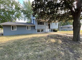 1833 Marie Ln, North Mankato, MN 56003