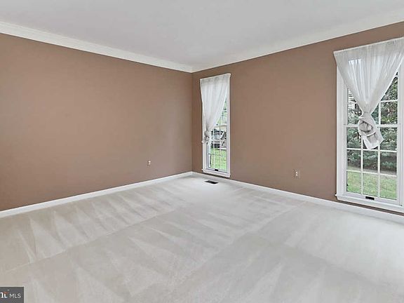 4th image of 13782 Laurel Rock Dr