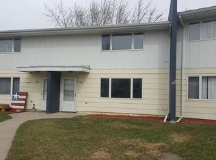 1515 7th Ave SW, Jamestown, ND 58401