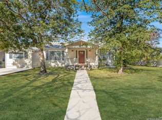 147 Larchmont, San Antonio, TX 78209