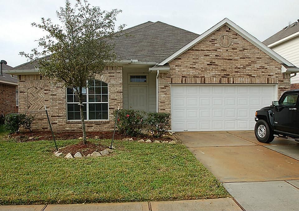 1st image of 20927 Kirkland Woods Dr