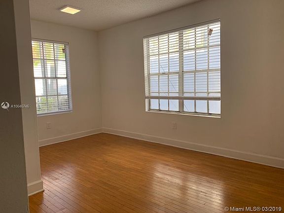 2nd image of 605 Euclid Ave