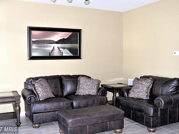 4th image of 7131 Little Thames Dr #200
