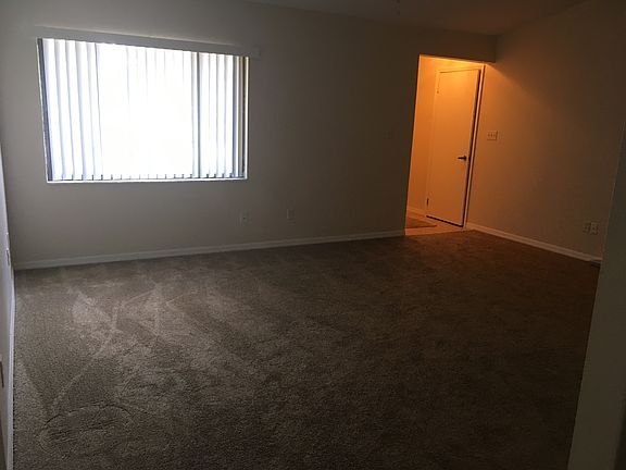 2nd image of 570 Hewett Dr