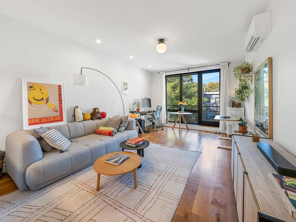 1st image of 151 Quincy St #3B