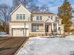 62 Colony Ave, Park Ridge, NJ 07656
