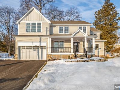 62 Colony Ave, Park Ridge, NJ, 07656