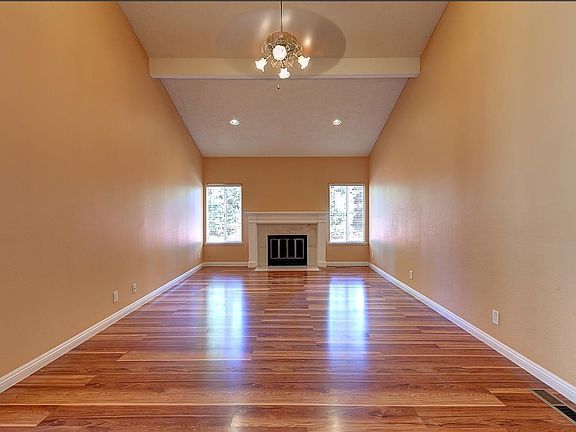 4th image of 3199 Heritage Valley Dr
