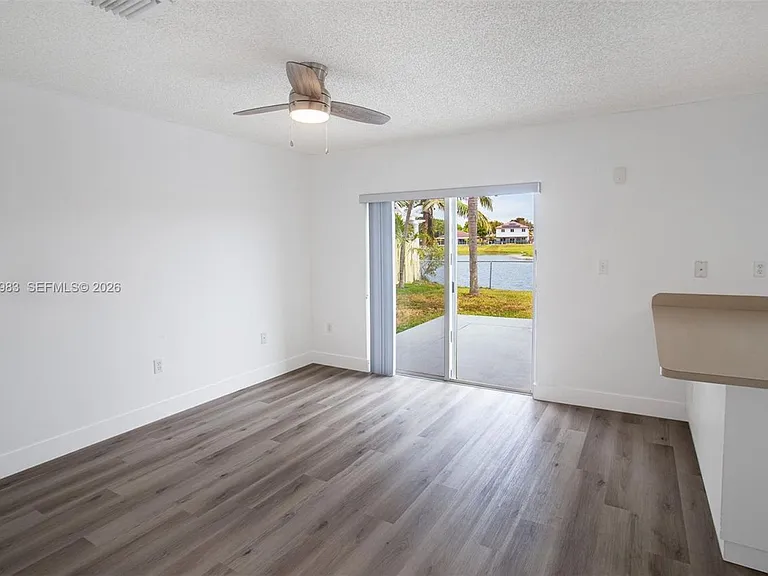 8949 SW 214th St #8949 — Photo 14