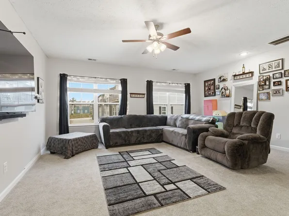 324 Jerry Butler Dr, La Vergne, TN 37086