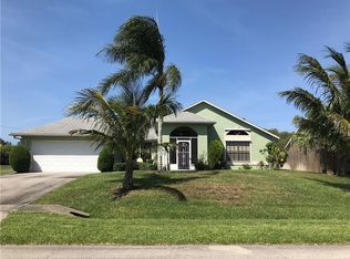 851 Dunn Ter, Sebastian, FL 32958