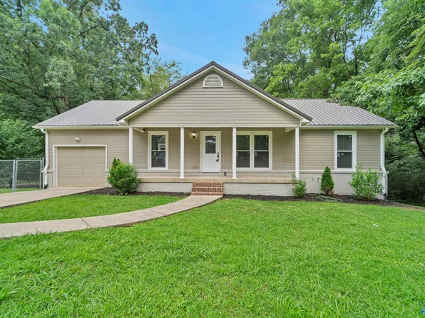 298 Golfview Dr NE, Arab, AL 35016