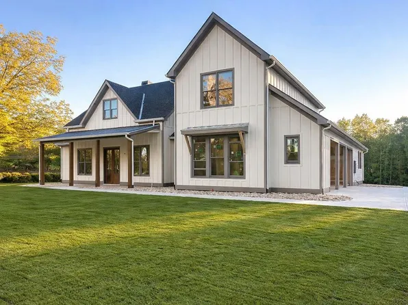 2226 Upper Burris Rd, Canton, GA 30114