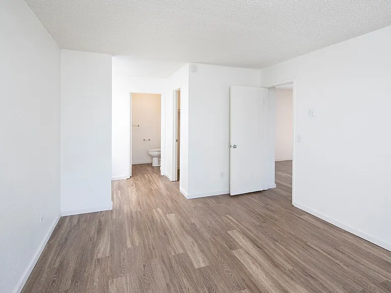 Fireside Village Apartments — Photo 10