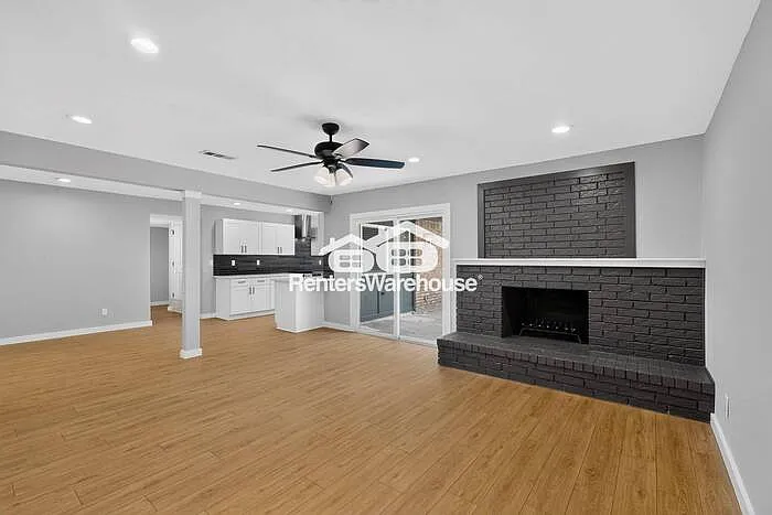 4413 Campion Ln — Photo 11