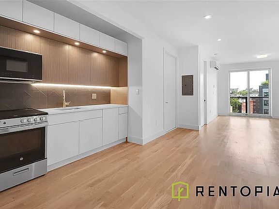 2nd image of 411 Meeker Ave #609D