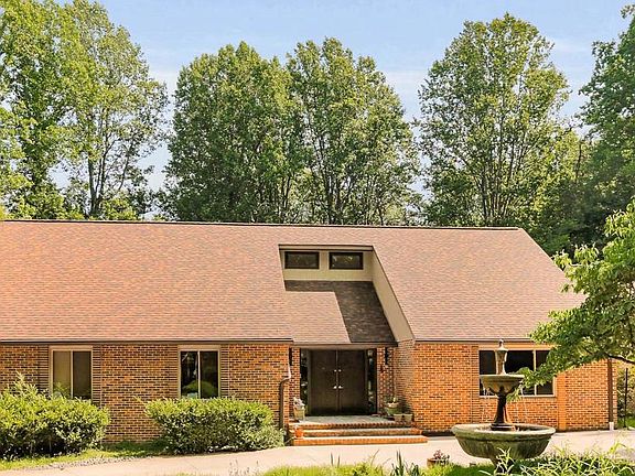 2nd image of 7033 Mink Hollow Rd