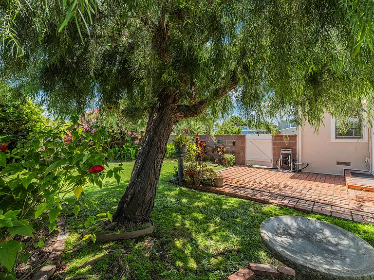 22826 Marjorie Ave — Photo 57