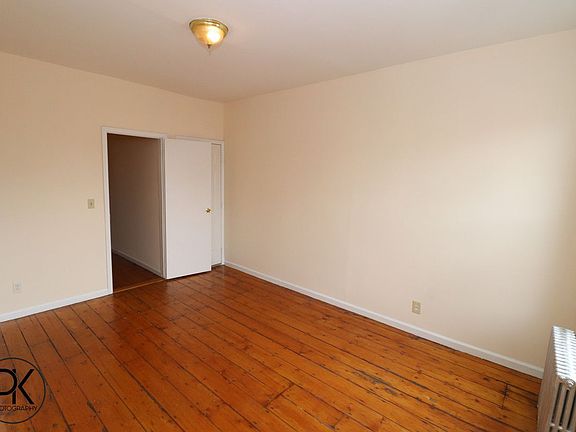 3rd image of 632 Manhattan Ave #3LEFT