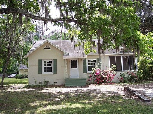 1st image of 1601 NE 55th Blvd