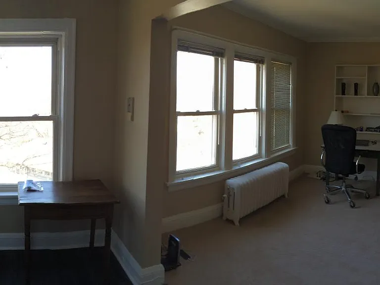 kitchen table area to living rm #10