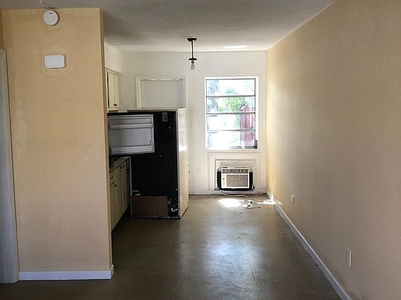 2nd image of 13990 NE 20th Ct APT 2