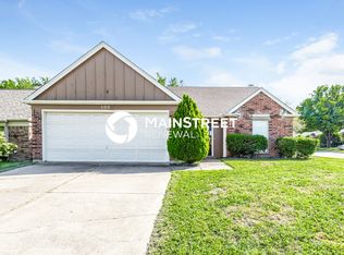 500 Myrtle Dr, Arlington, TX 76018