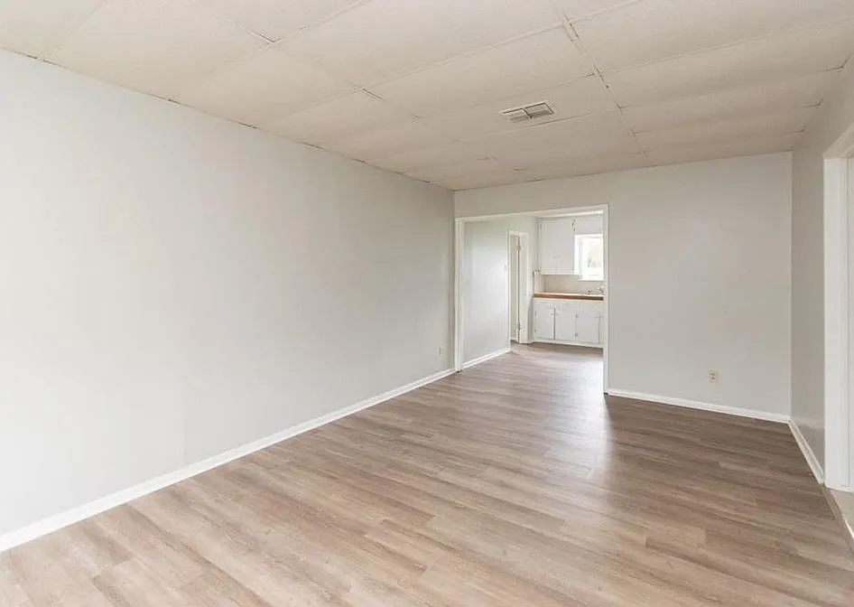 Building Photo - 1534 Lazy Ln
