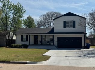 1028 E 39th St S, Tulsa, OK 74105