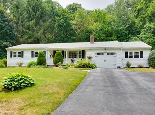 33 Crown Rd, Westford, MA 01886