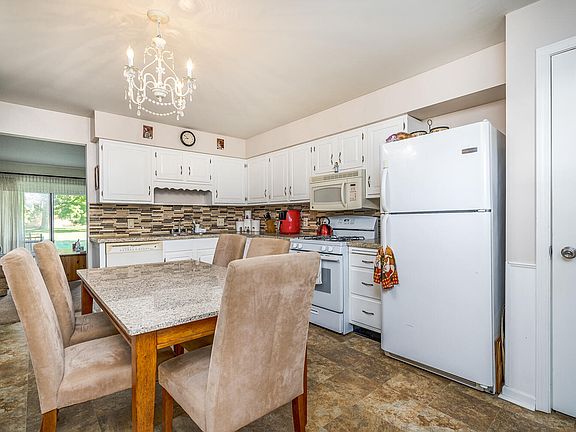 4th image of 5659 Leisure South Dr SE