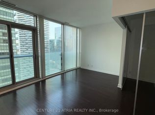 14 York St #4012, Toronto, ON M5J 0B1