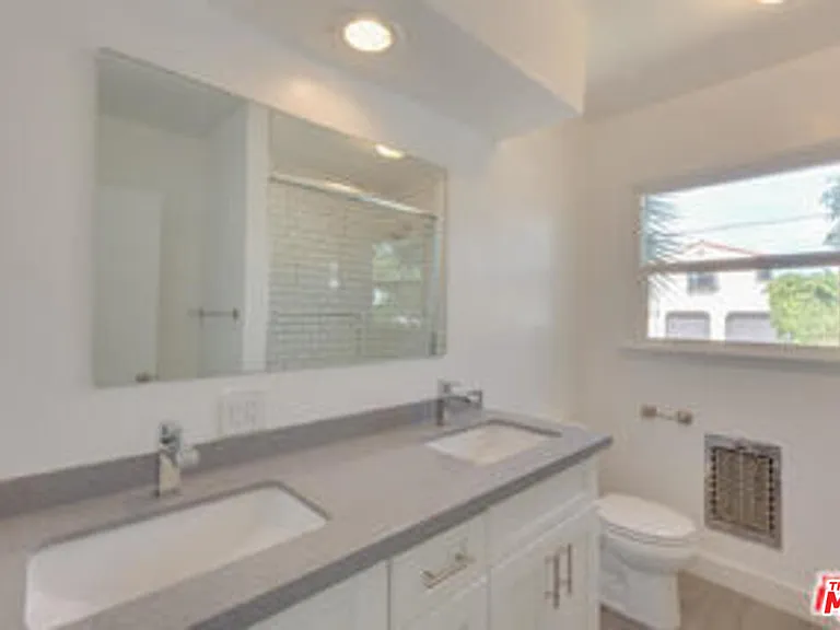 4177 Ince Blvd #1/2 — Photo 4