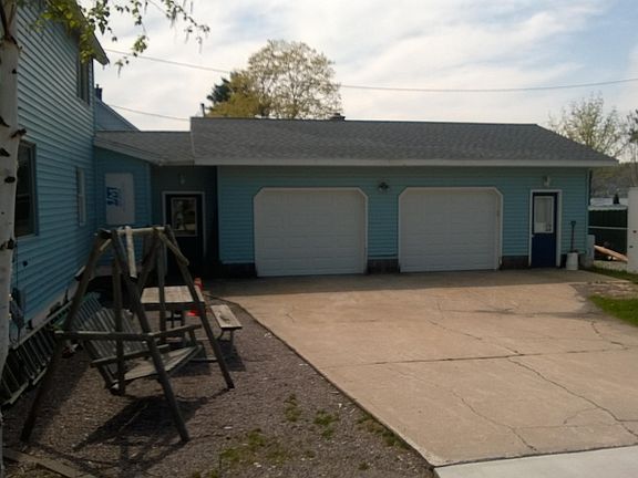 5th image of 1309 Lake St