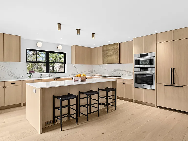 8 Farmstead Ln — Photo 10