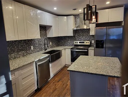 2 bed, $2,200 — Photo 2