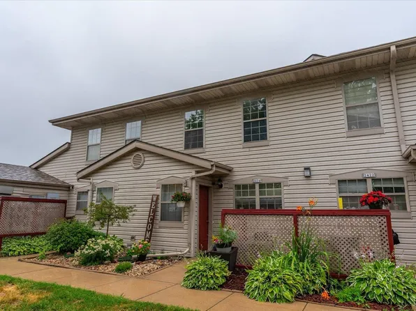 2424 Church St, Cross Plains, WI 53528
