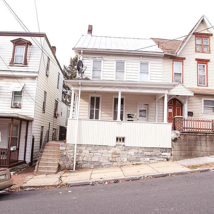 2nd image of 235 Walnut St