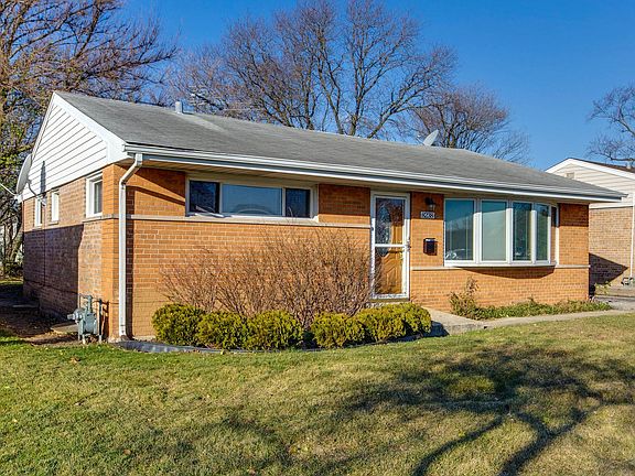 2nd image of 8238 N Harlem Ave